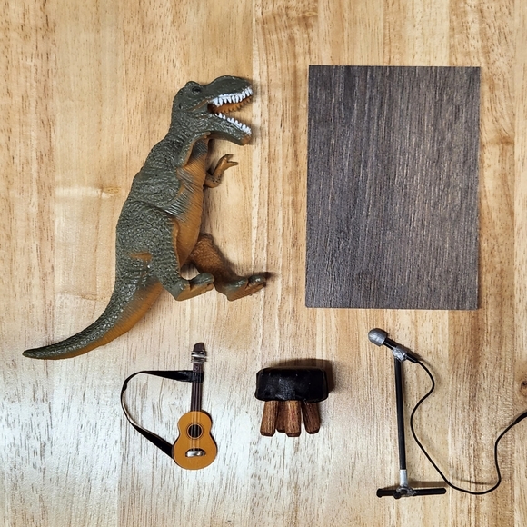 Guitarist T-Rex Dinosaur - Picture 6 of 8